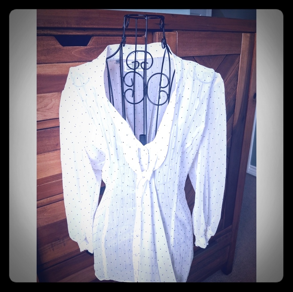 Guess tie front button down sheer shirt